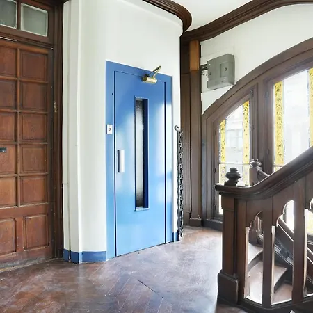 Center Of By Prestige Appartement