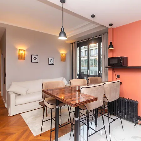 Appartement Center Of By Prestige Parijs