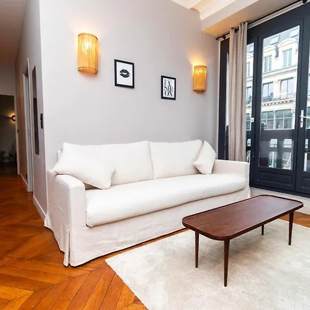 Center Of By Prestige * Parijs