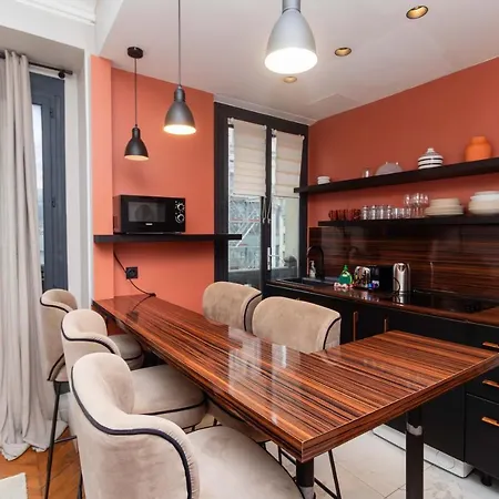 Center Of By Prestige Apartman *